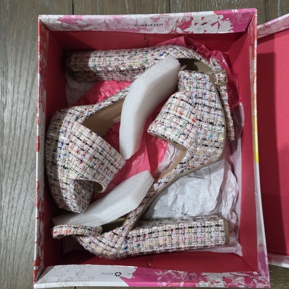 Chinese Laundry Avenue, Women's Size 9.5, NIB - Picture 11 of 13